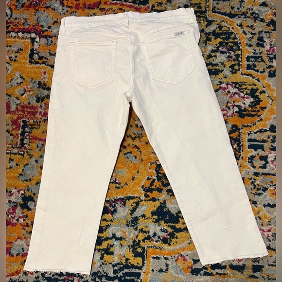 Joe’s Jeans White 🥳 - Picture 4 of 14